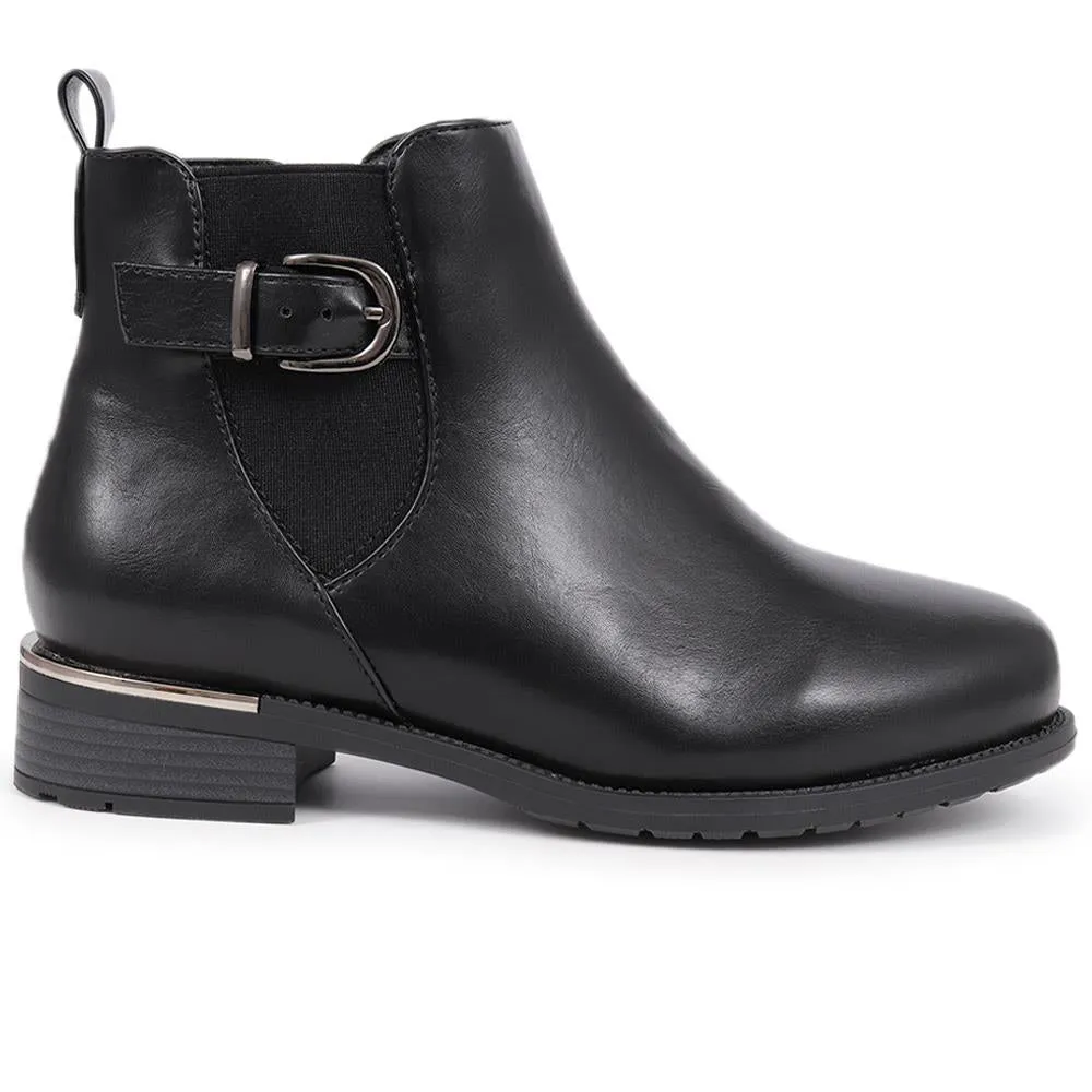 Extra-Wide Fit Buckle Detail Ankle Boots - WILLA / 324 177