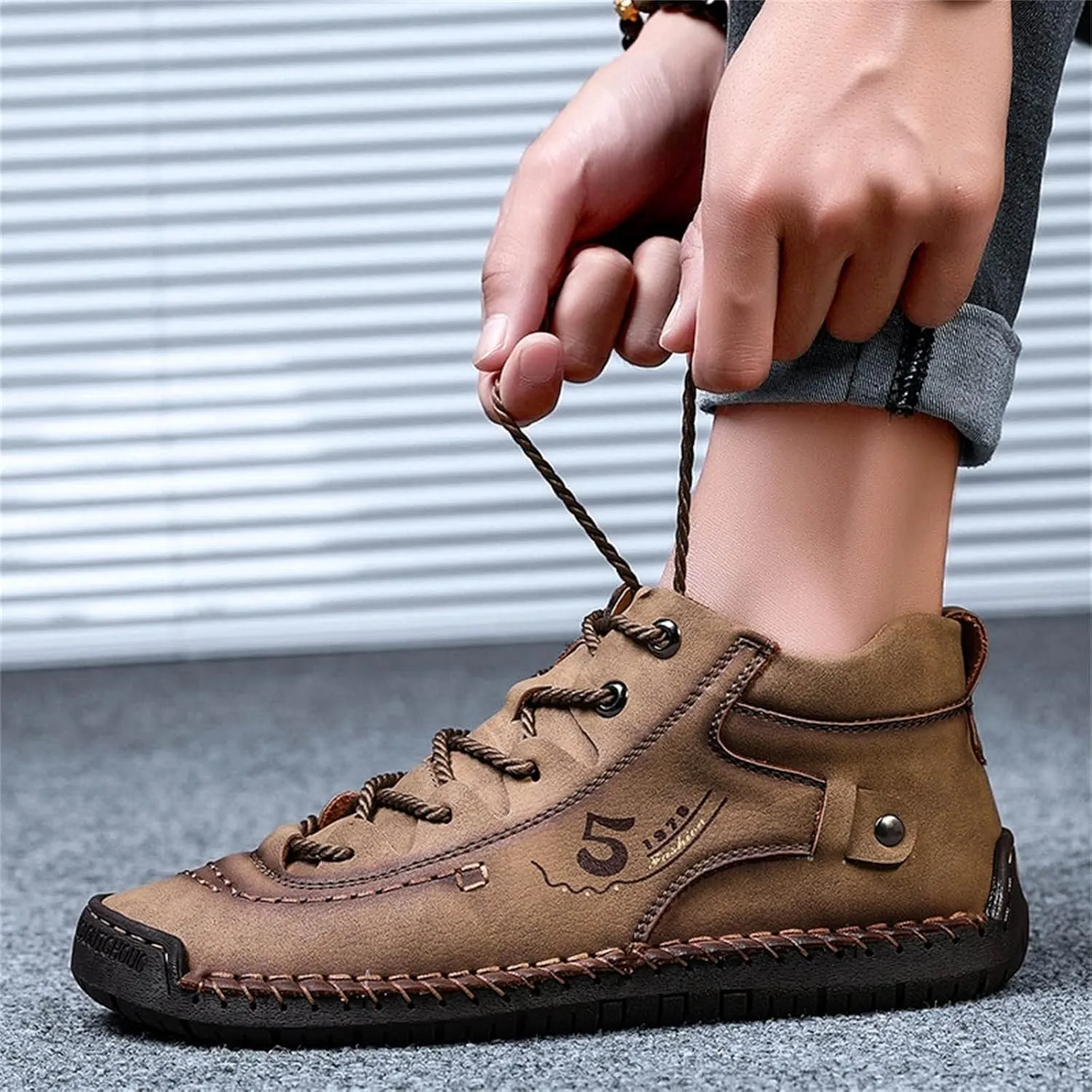 Fashion Leather Shoes for Men Fashion Summer and Autumn Men Leather Shoes Flat Soft Bottom Comfortable Mid Top Lace Up Casual Men Leather Shoes 10 Wide