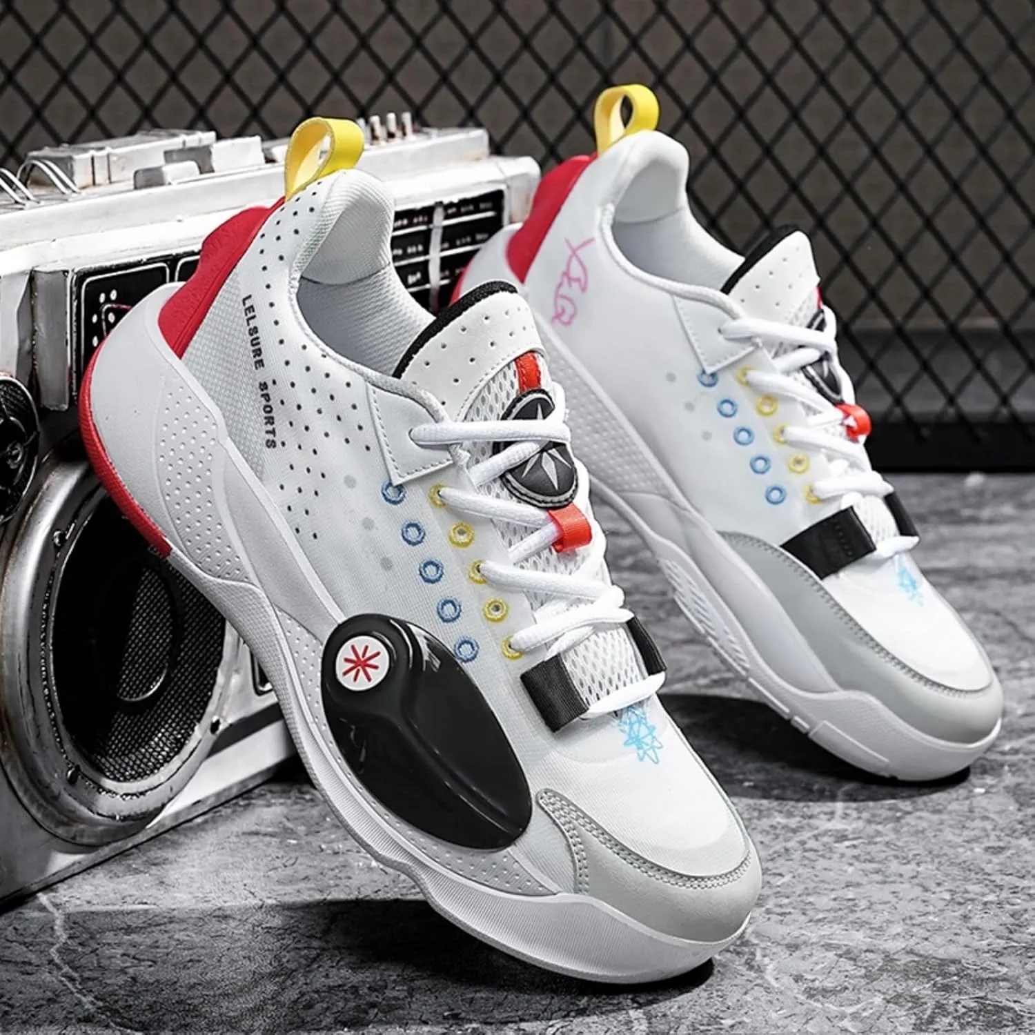 Men's Basketball Shoes Lightweight Mesh Fabric Fashionable Anti Slip Sports Running Boots