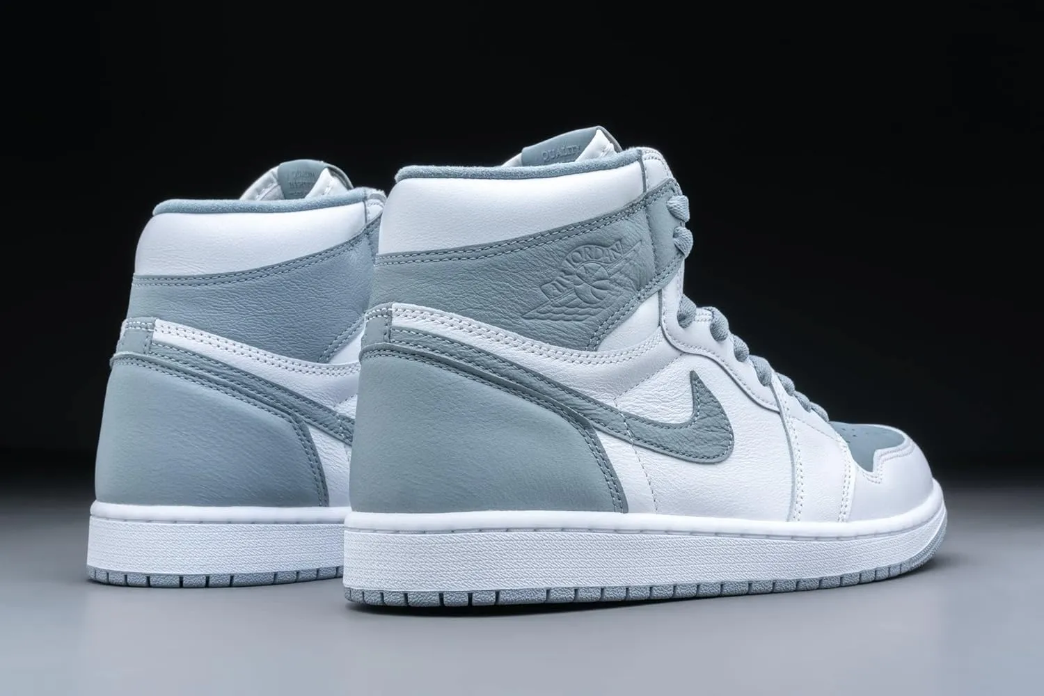 Nike Unisex-Adult High-Top