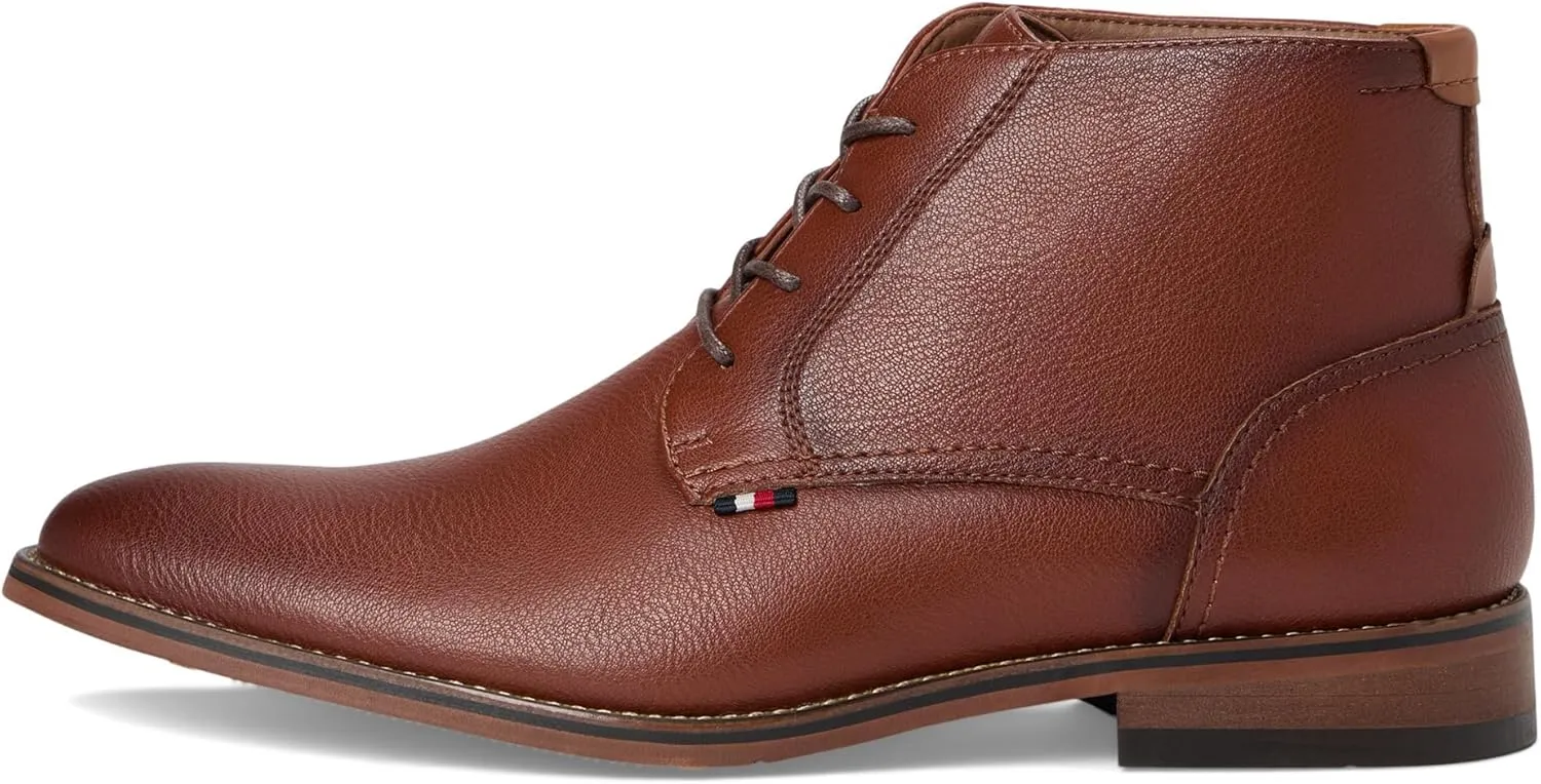 Tommy Hilfiger Men's Bage Chukka Boot