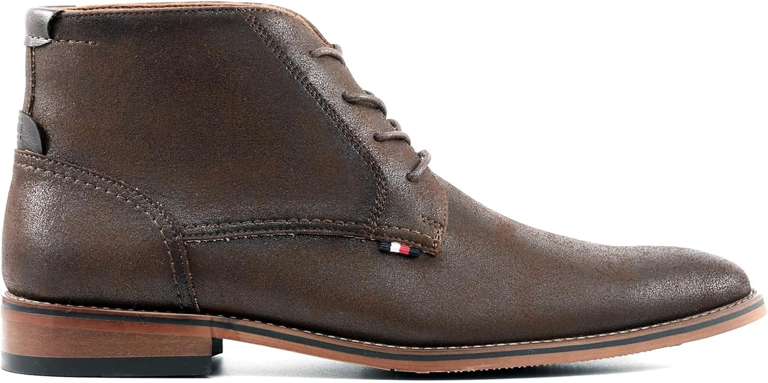 Tommy Hilfiger Men's Bage Chukka Boot