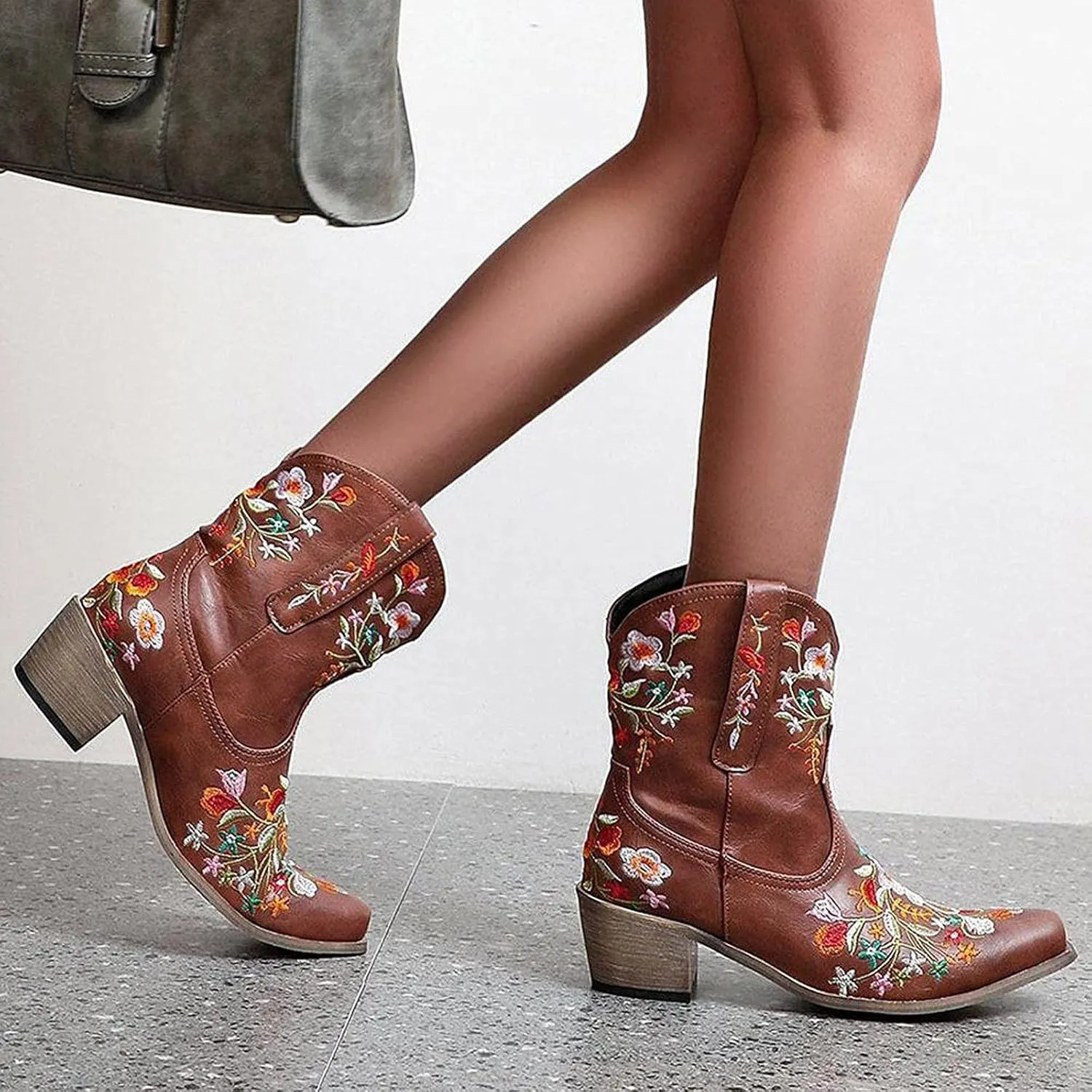 Wide Calf Cowboy Boots Cowgirl Booties for Women Embroidered Chunky Heel Pointed Toe Western Boots Pull On Boots