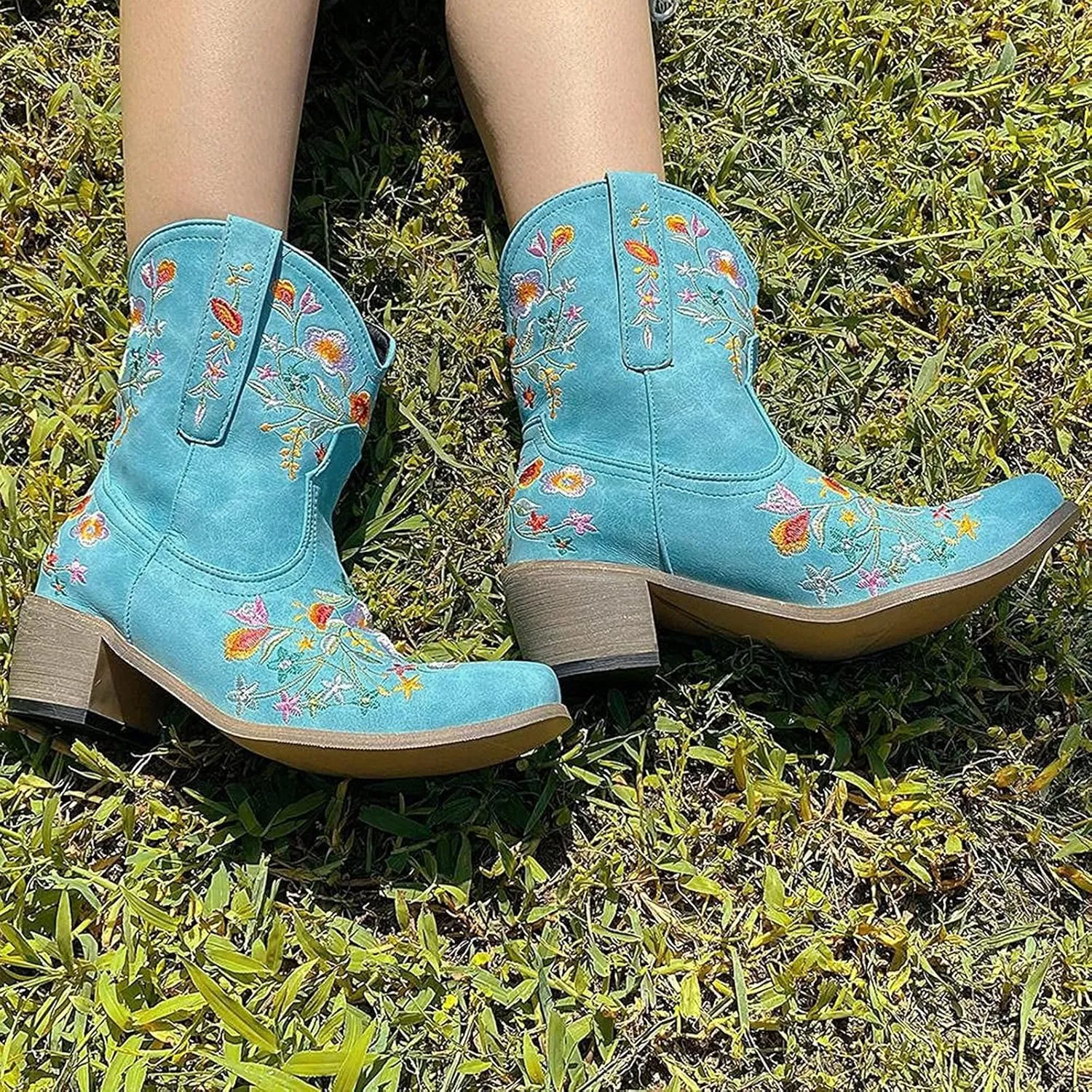 Women Ankle Cowgirl Boots Western Short Boots Women Flower Embroidered Ankle Cowgirl Chunky Heel Pull On Short Boots