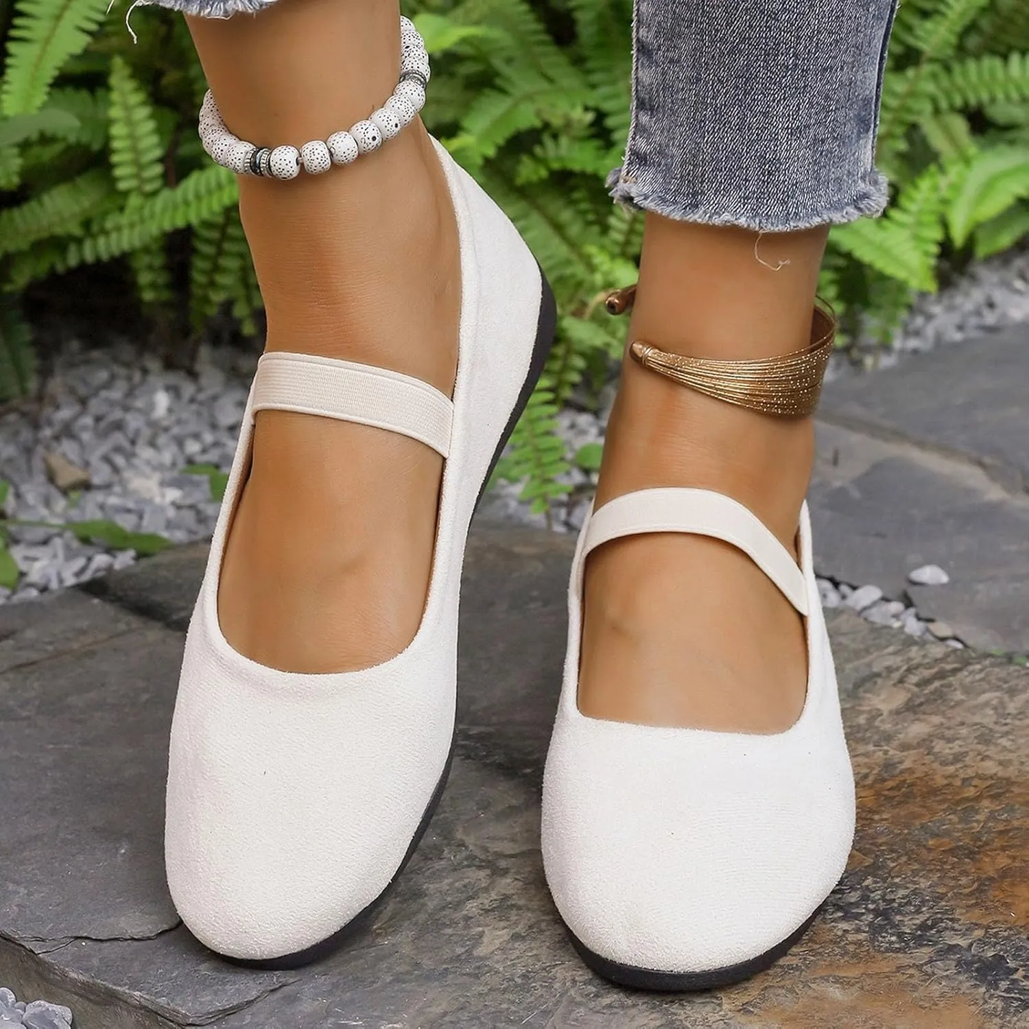 Women's Comfortable Slip On Flat Shoes Casual Leather Closed Toe Ballerina Loafers for Daily Wear with Elastic