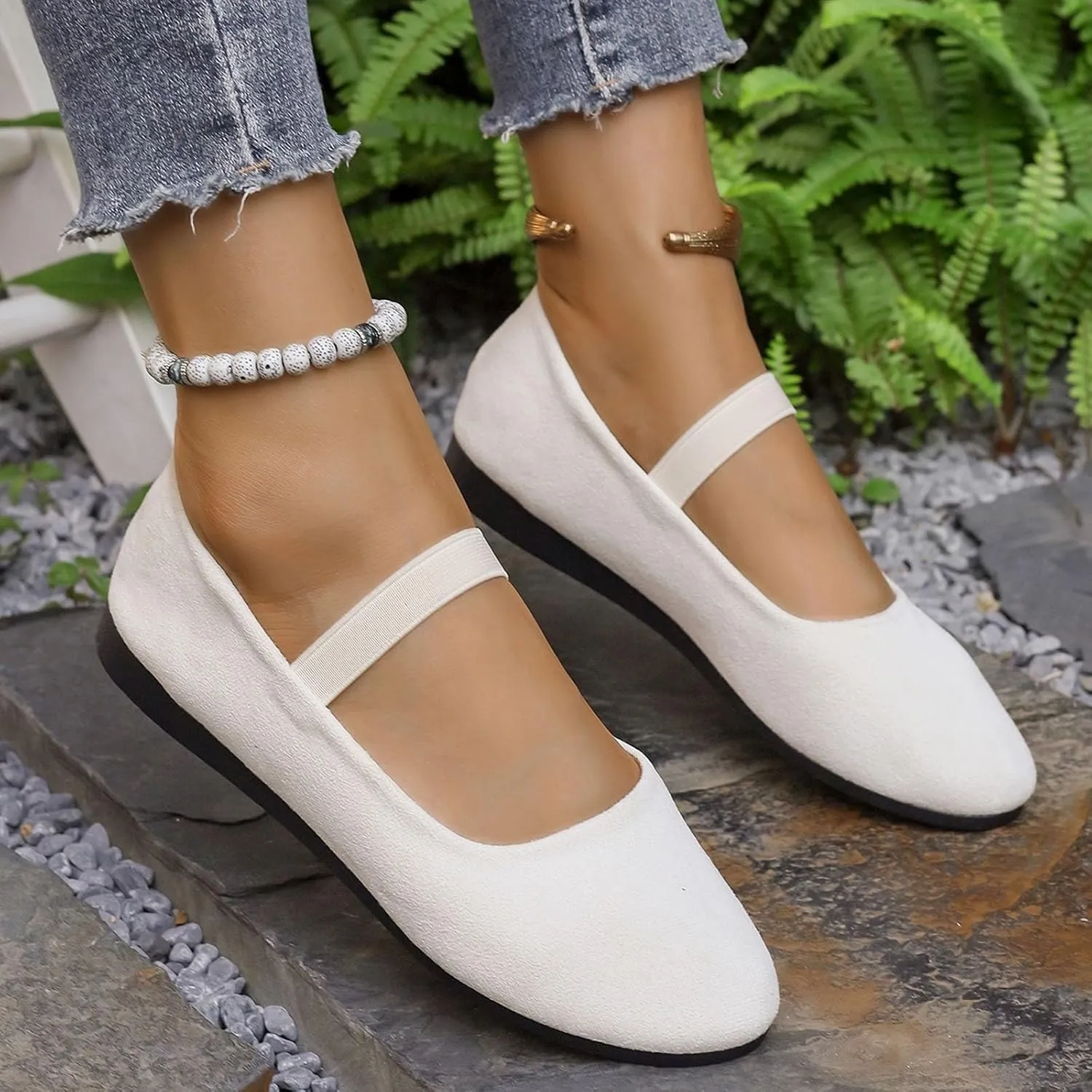 Women's Comfortable Slip On Flat Shoes Casual Leather Closed Toe Ballerina Loafers for Daily Wear with Elastic